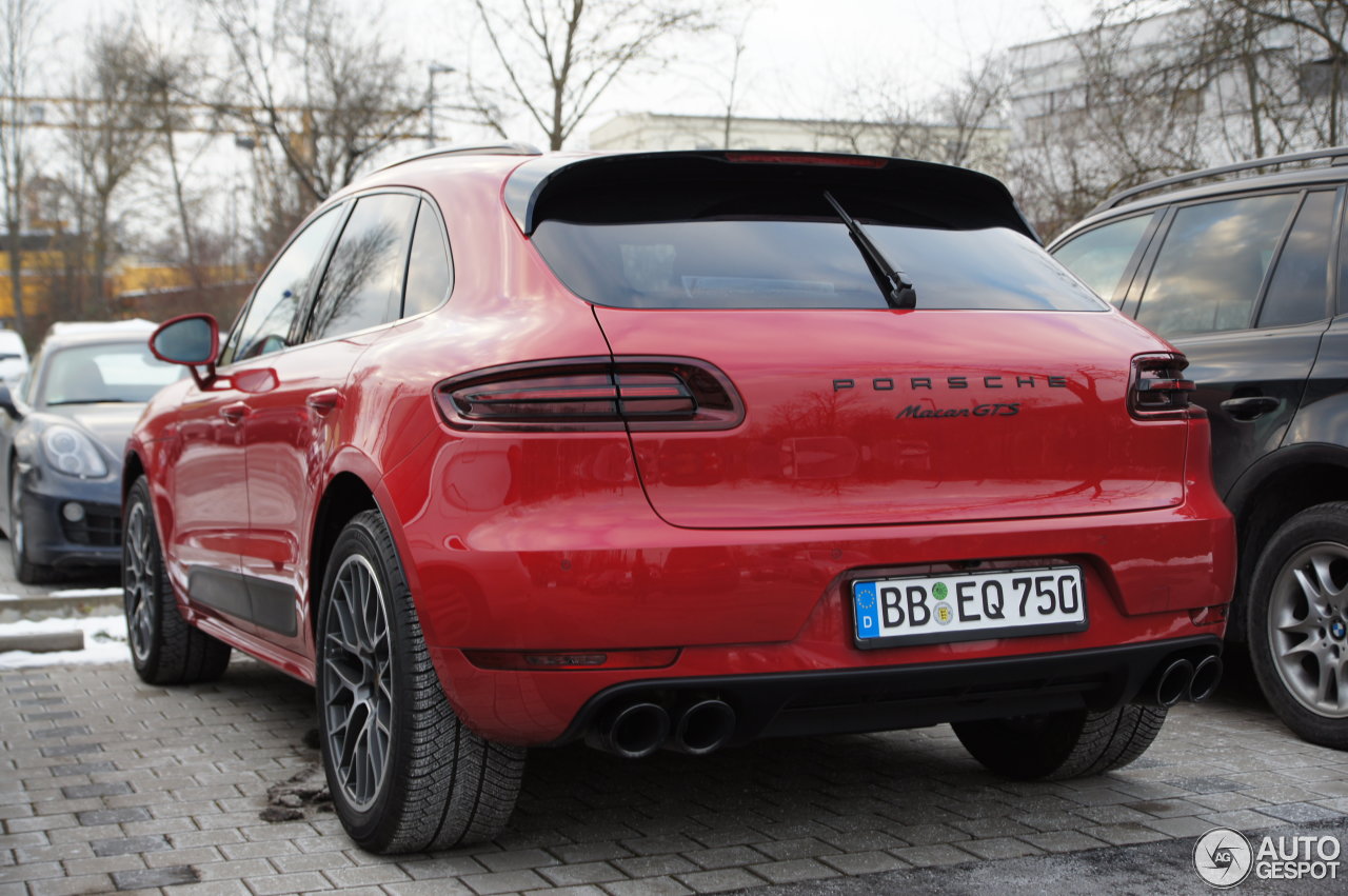 Porsche 95B Macan GTS