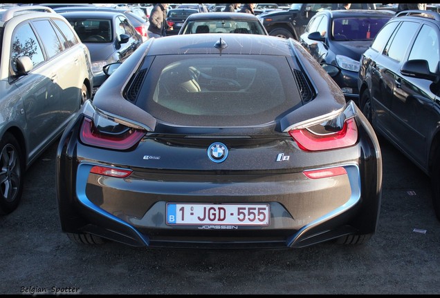 BMW i8