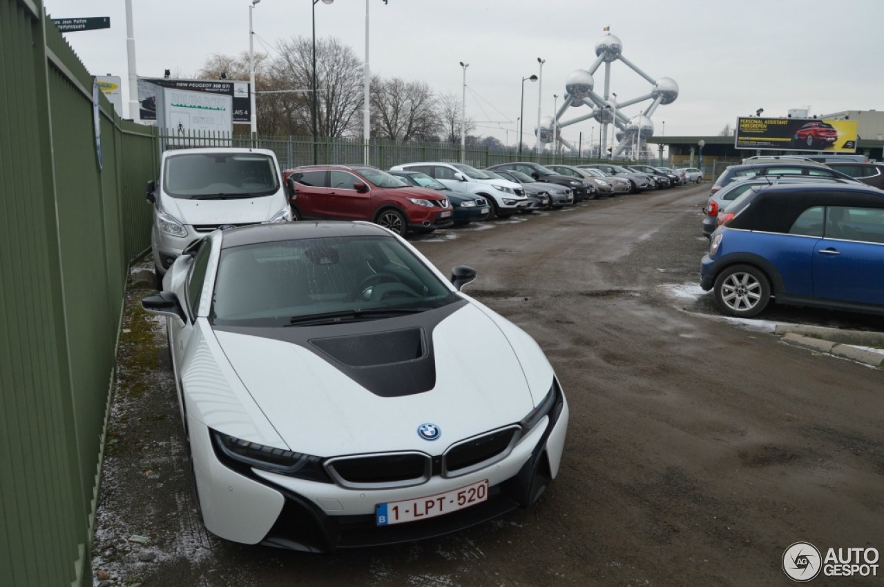 BMW i8