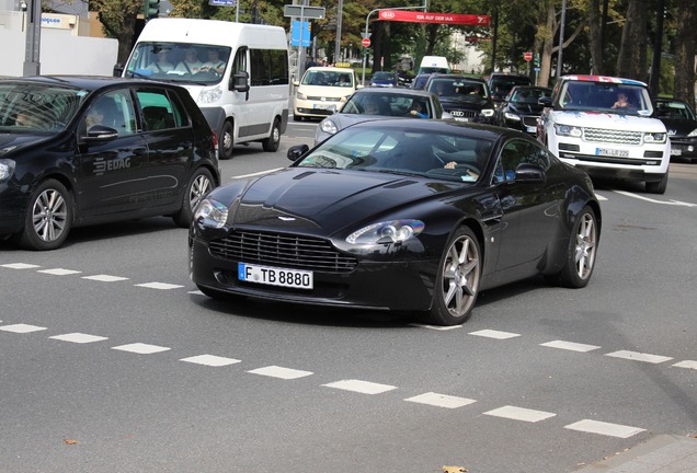 Aston Martin V8 Vantage