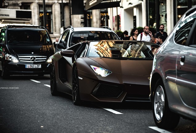 Lamborghini Aventador LP700-4 Roadster