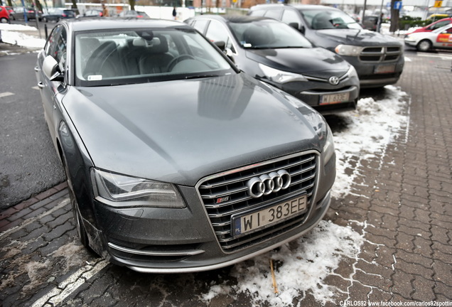 Audi S8 D4