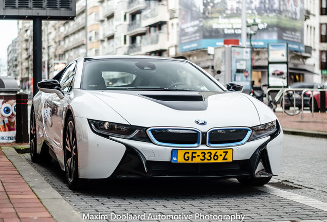 BMW i8