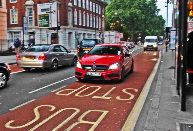 Mercedes-Benz A 45 AMG