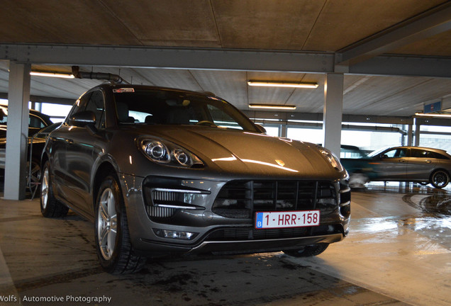 Porsche 95B Macan Turbo