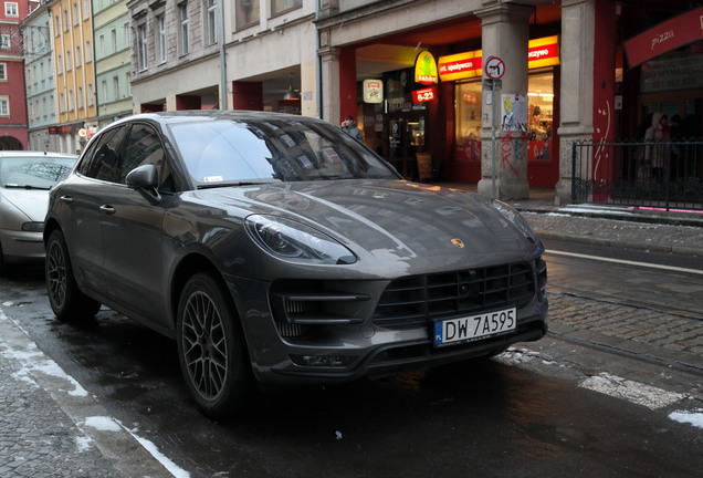 Porsche 95B Macan Turbo