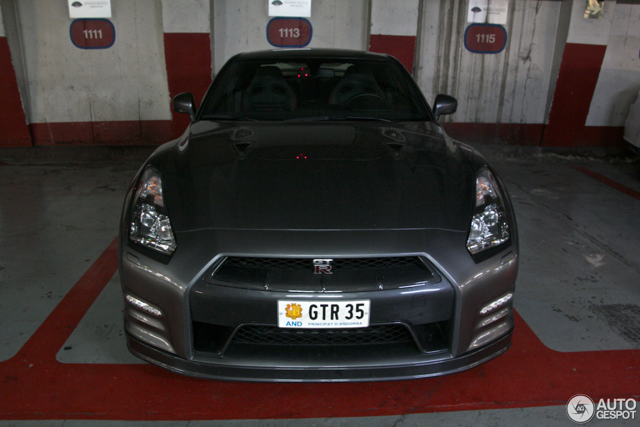 Nissan GT-R 2012