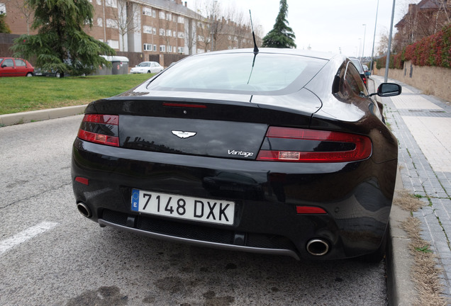 Aston Martin V8 Vantage