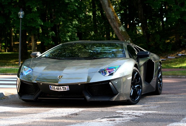 Lamborghini Aventador LP700-4