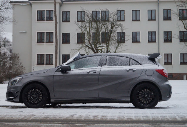 Mercedes-Benz A 45 AMG