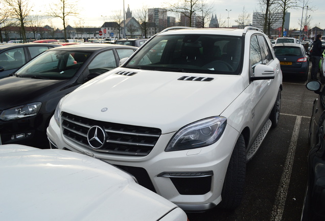 Mercedes-Benz ML 63 AMG W166