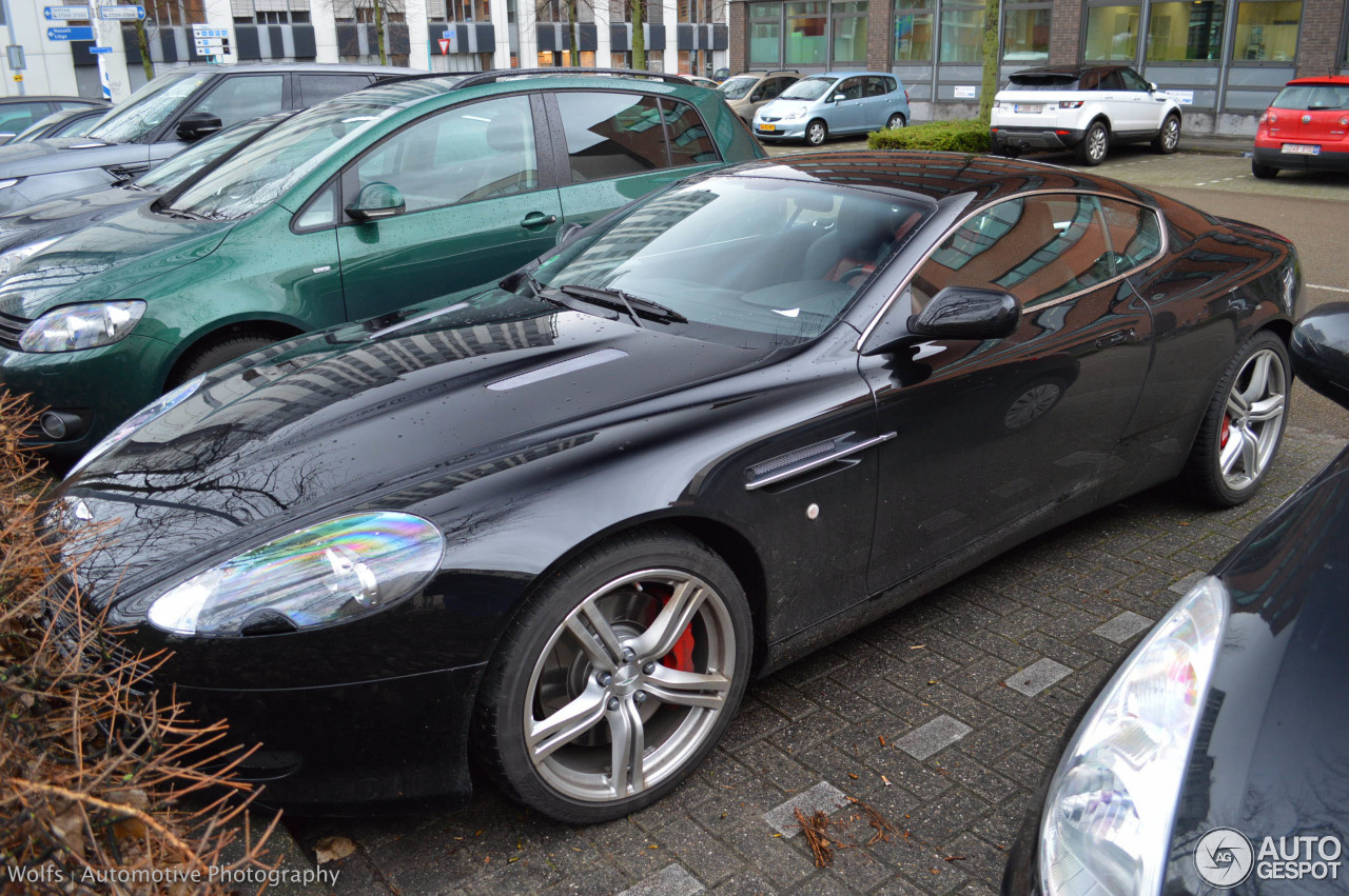 Aston Martin DB9