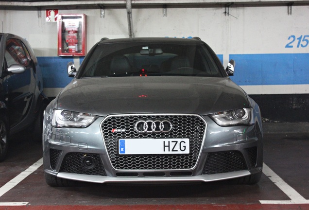 Audi RS4 Avant B8