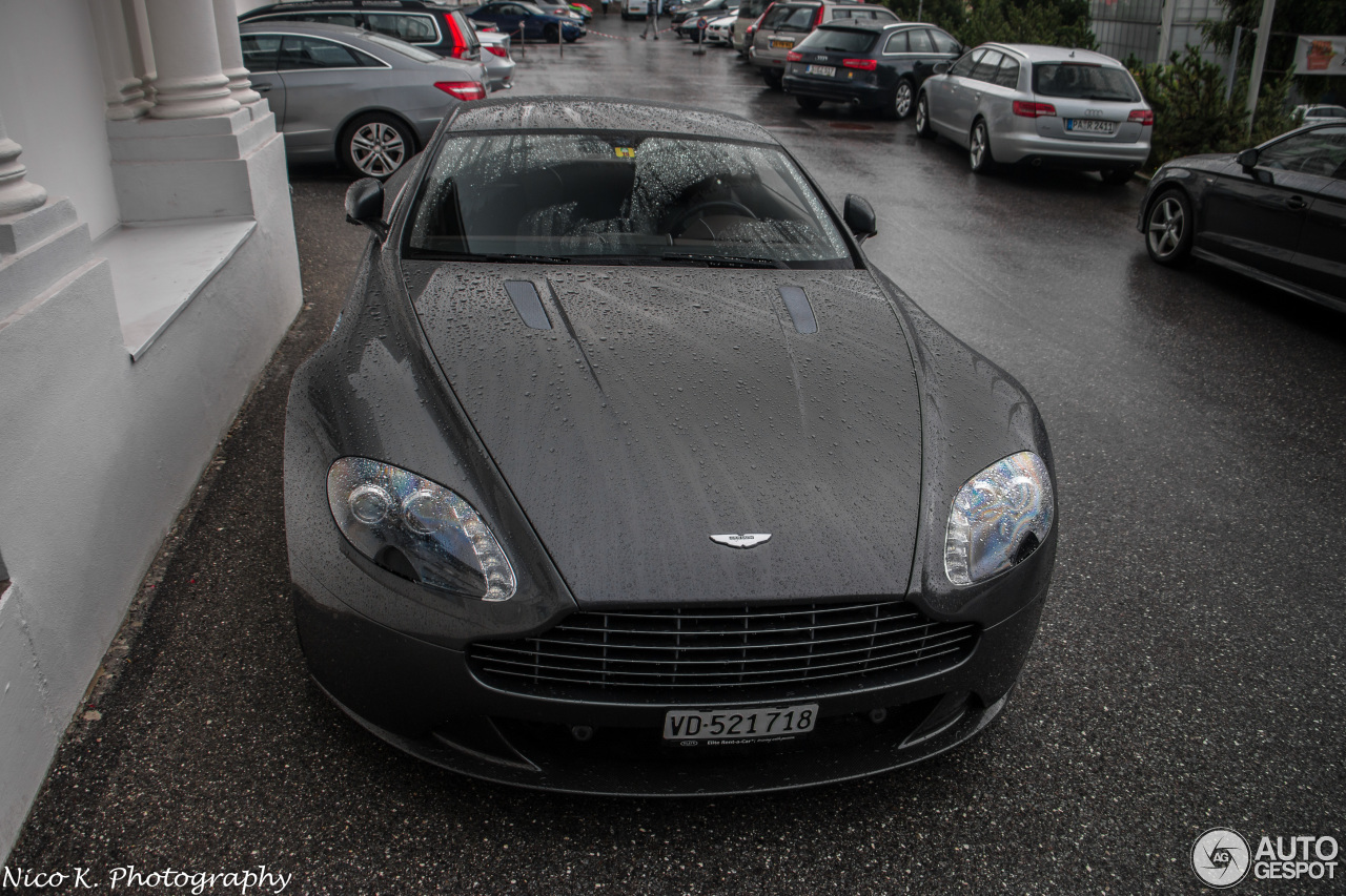 Aston Martin V8 Vantage S