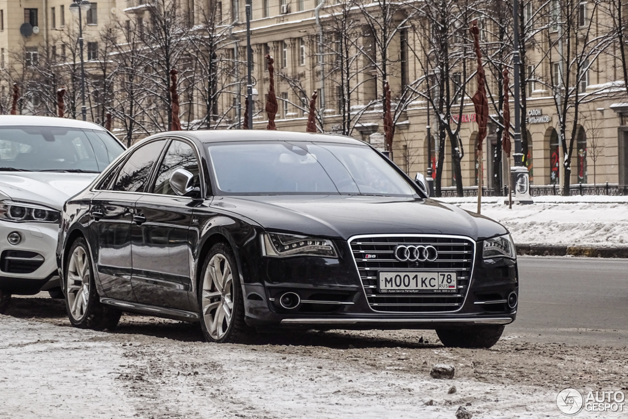 Audi S8 D4