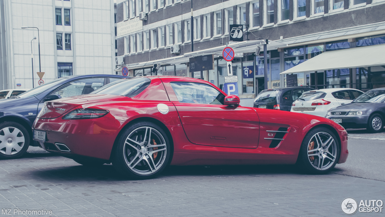 Mercedes-Benz SLS AMG