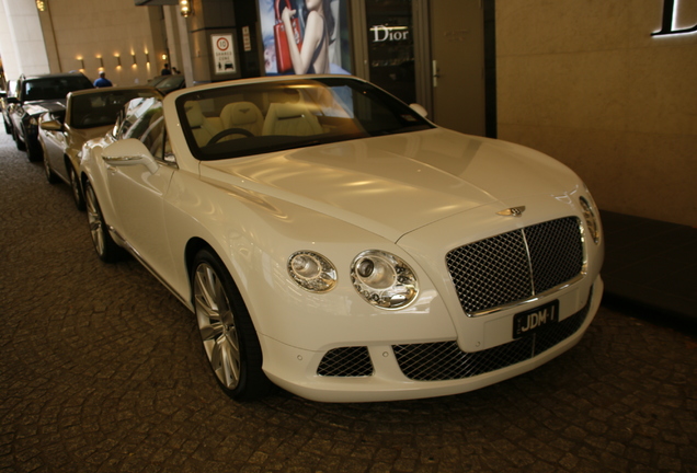 Bentley Continental GTC 2012