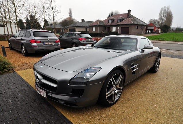 Mercedes-Benz SLS AMG