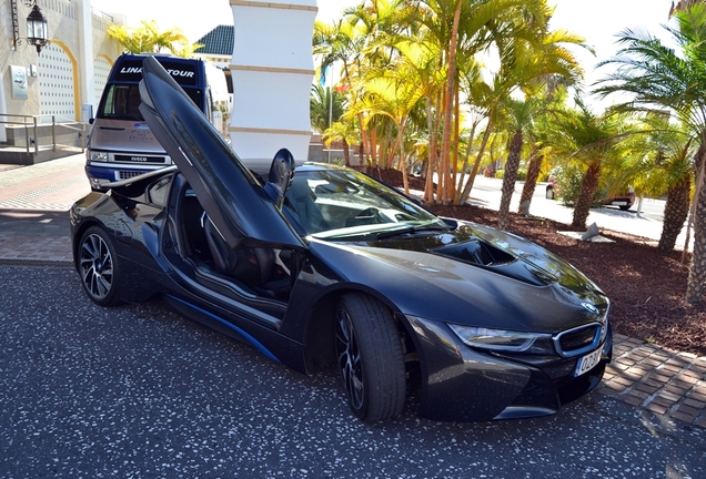 BMW i8