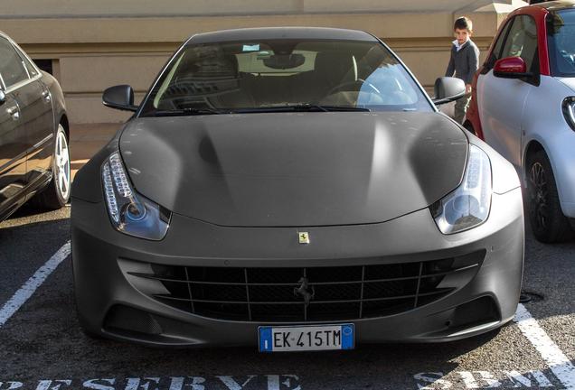 Ferrari FF