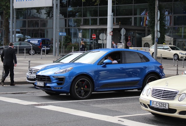 Porsche 95B Macan Turbo