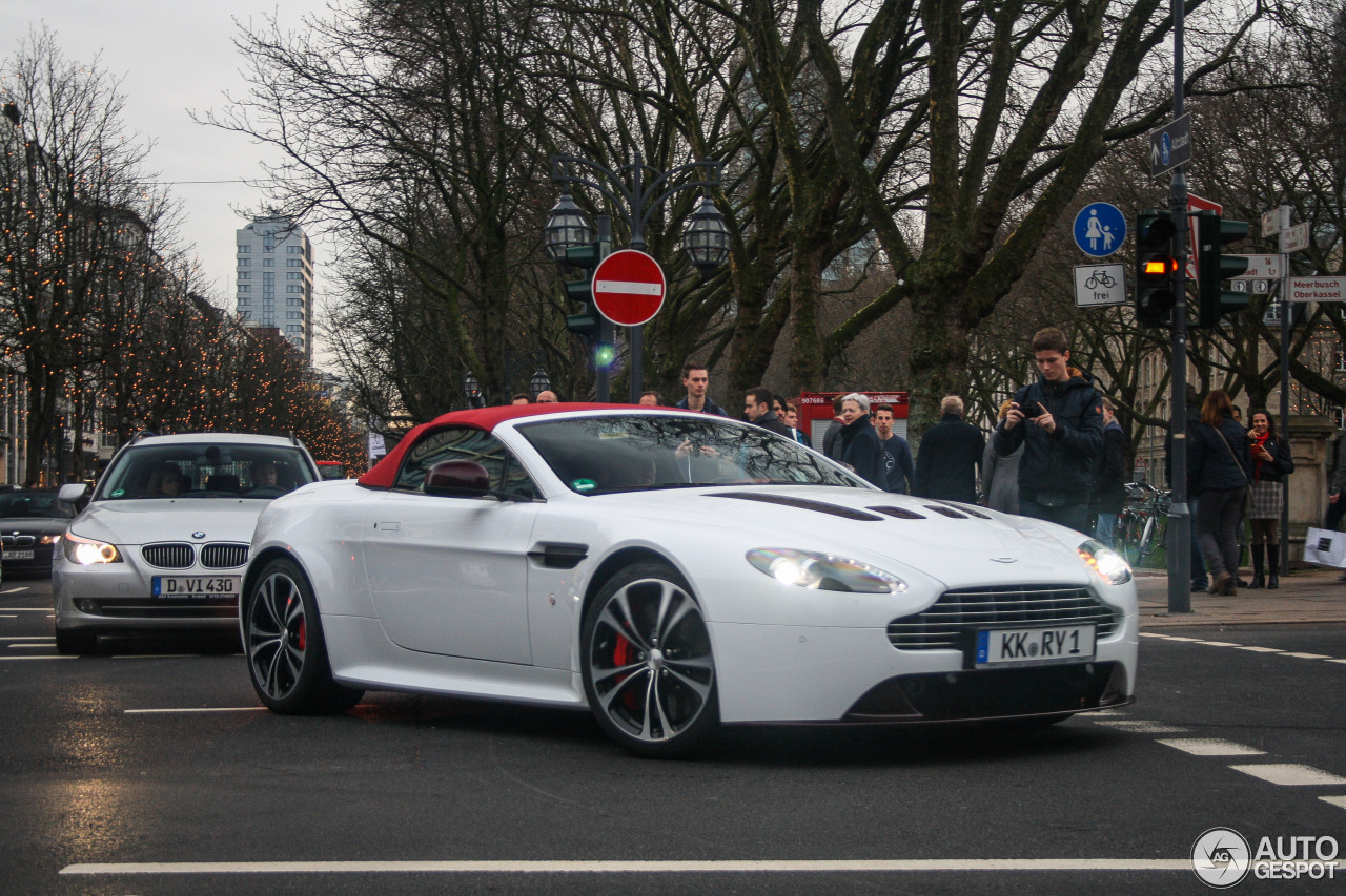 Aston Martin V12 Vantage Roadster