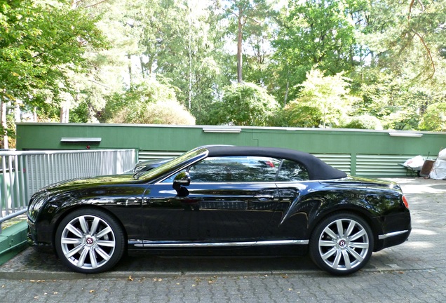 Bentley Continental GTC V8