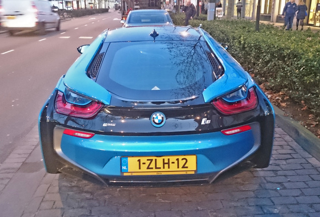 BMW i8