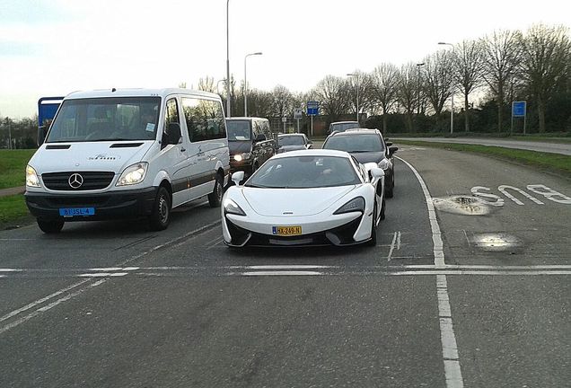 McLaren 570S