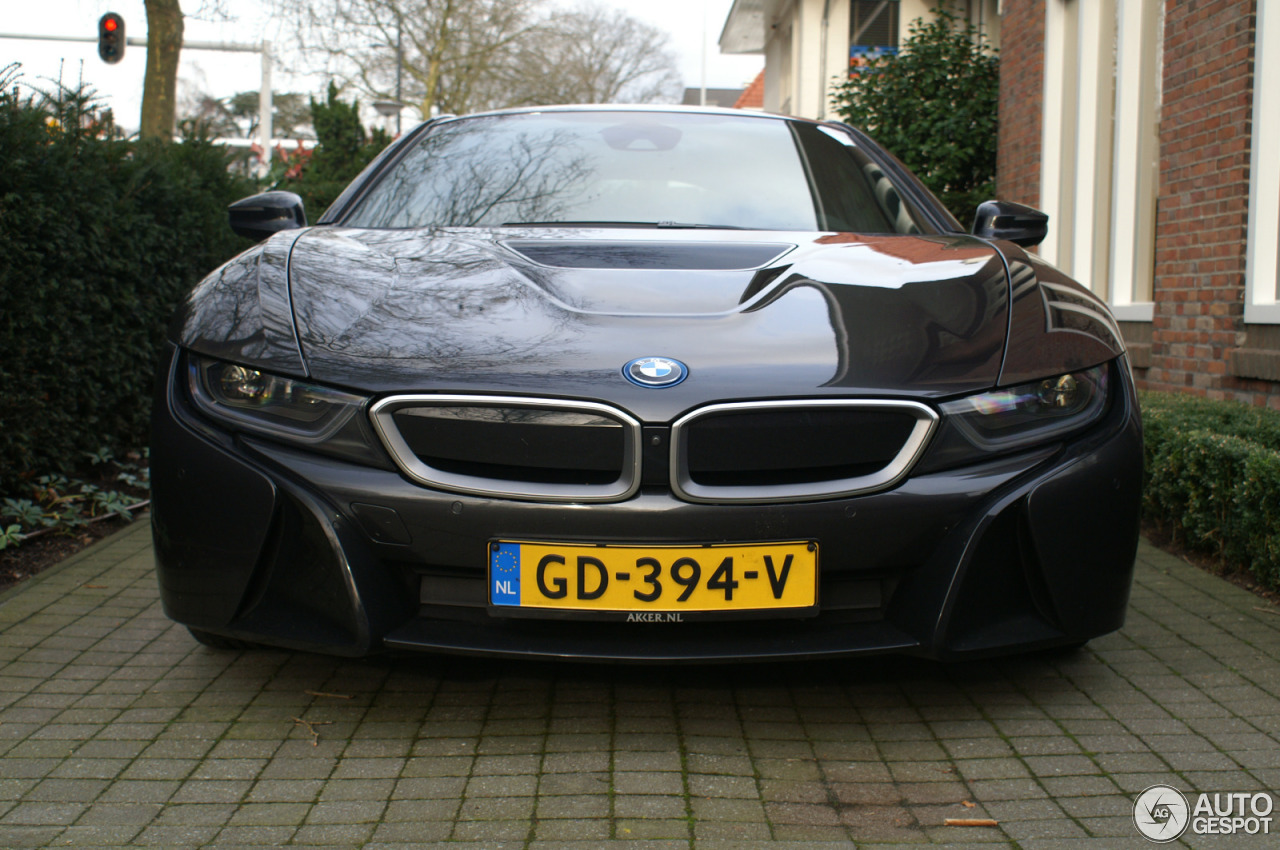 BMW i8