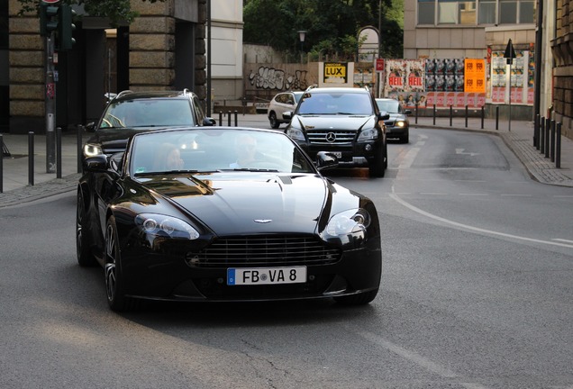 Aston Martin V8 Vantage Roadster 2012