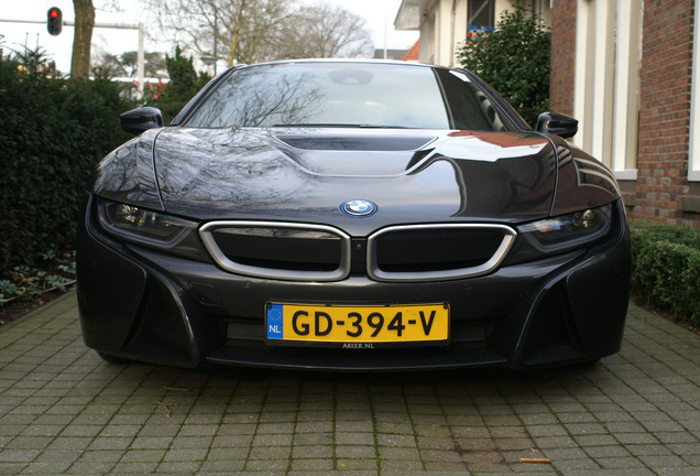 BMW i8