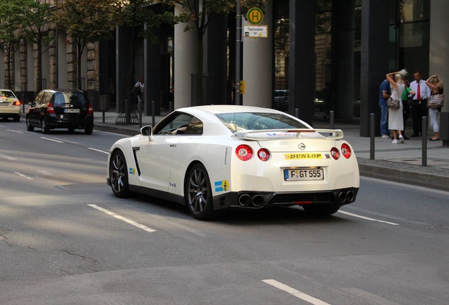 Nissan GT-R 2011