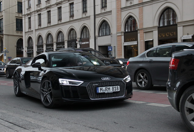 Audi R8 V10 Plus 2015