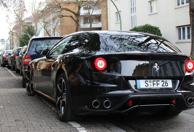 Ferrari FF