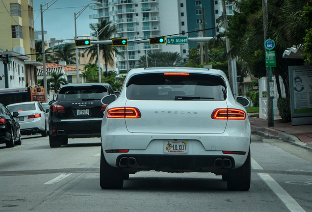 Porsche 95B Macan Turbo