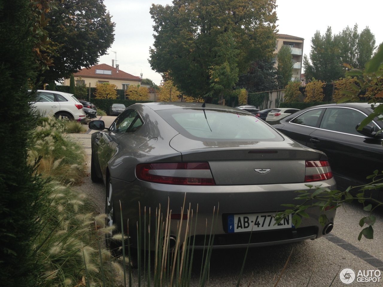 Aston Martin V8 Vantage