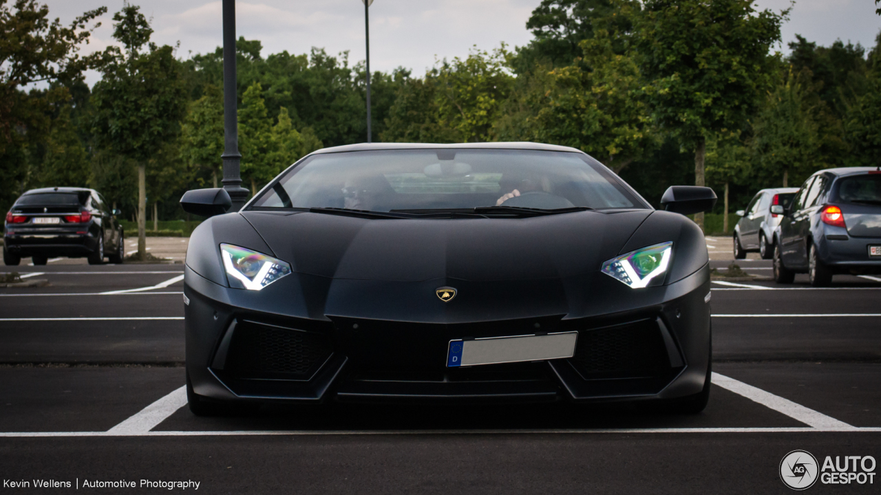 Lamborghini Aventador LP700-4