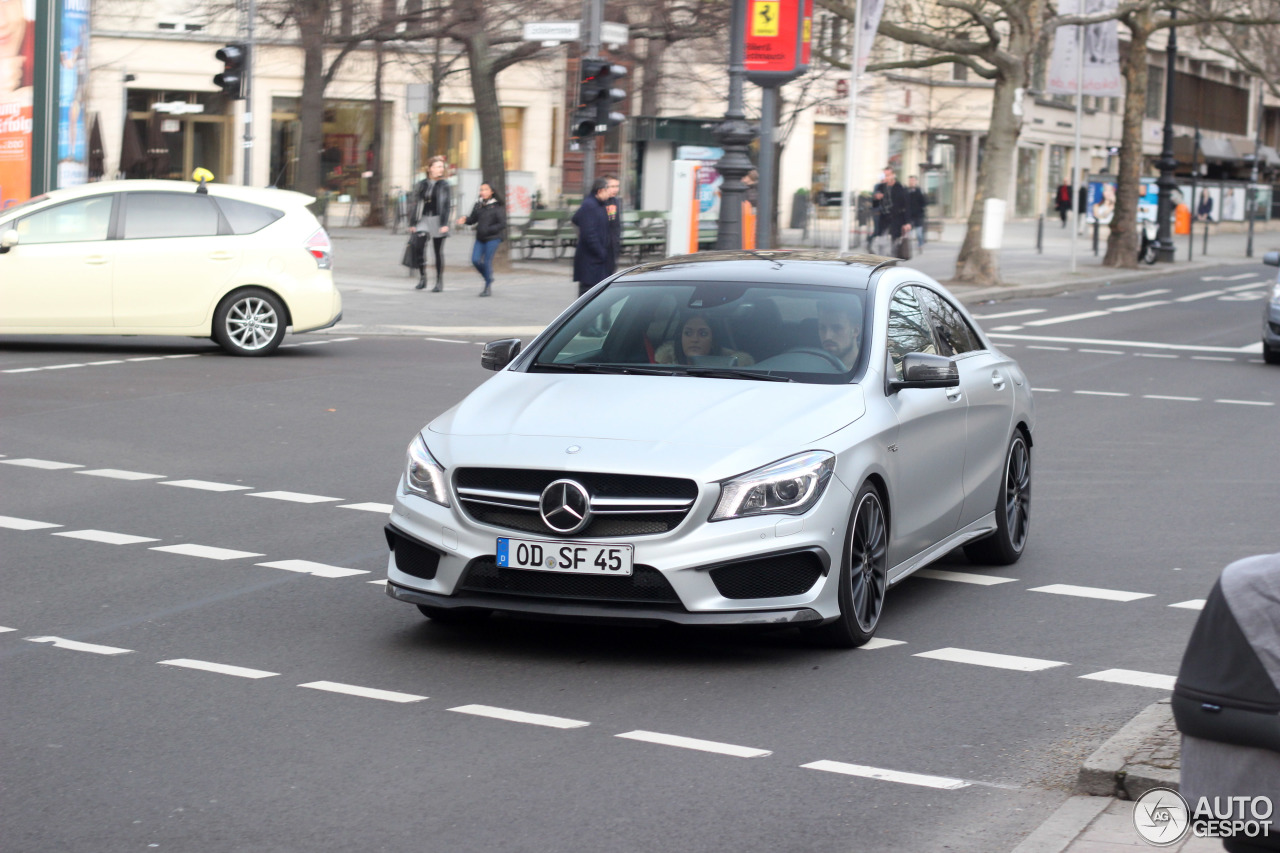 Mercedes-Benz CLA 45 AMG C117