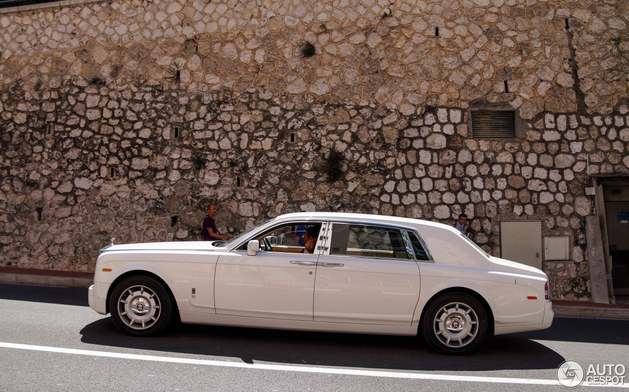 Rolls-Royce Phantom EWB