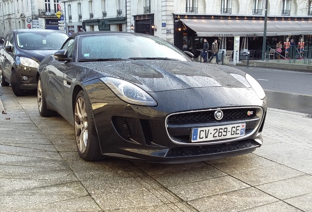 Jaguar F-TYPE S Convertible