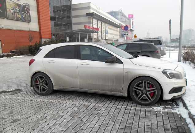 Mercedes-Benz A 45 AMG