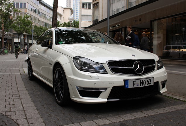 Mercedes-Benz C 63 AMG Coupé