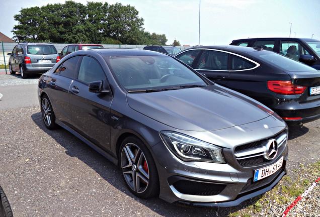 Mercedes-Benz CLA 45 AMG C117