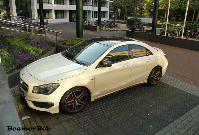 Mercedes-Benz CLA 45 AMG C117