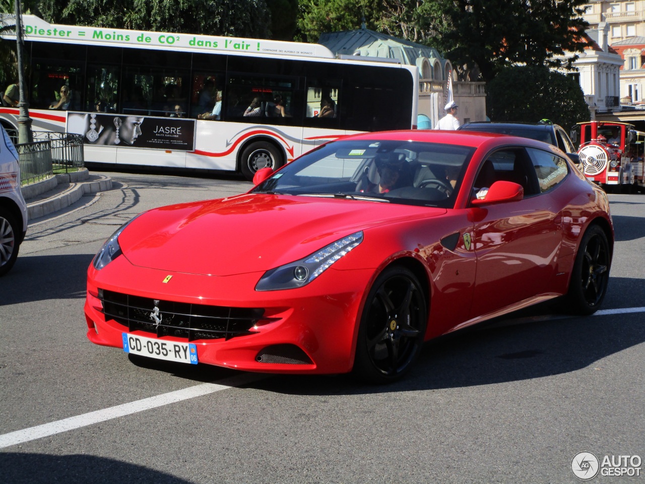 Ferrari FF