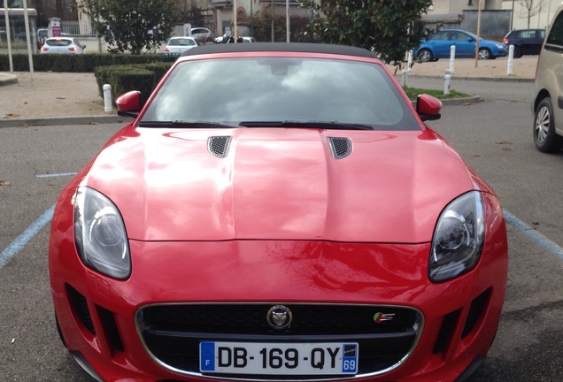 Jaguar F-TYPE S Convertible