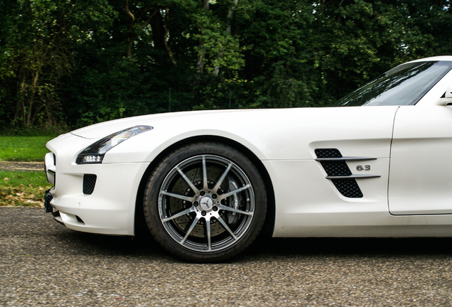 Mercedes-Benz SLS AMG Roadster