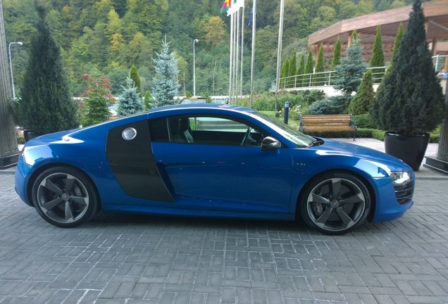 Audi R8 V10