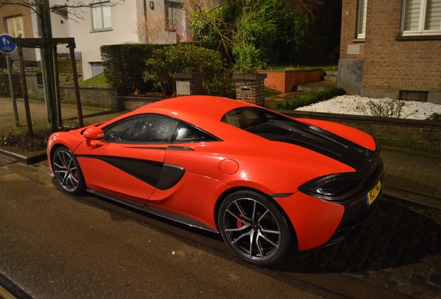 McLaren 570S